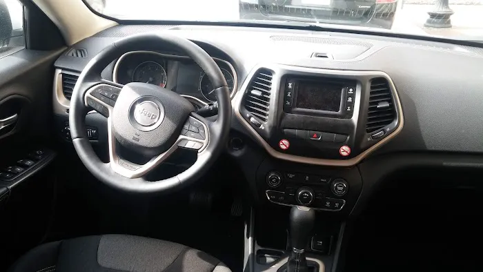 Avis Car Rental Picture 10
