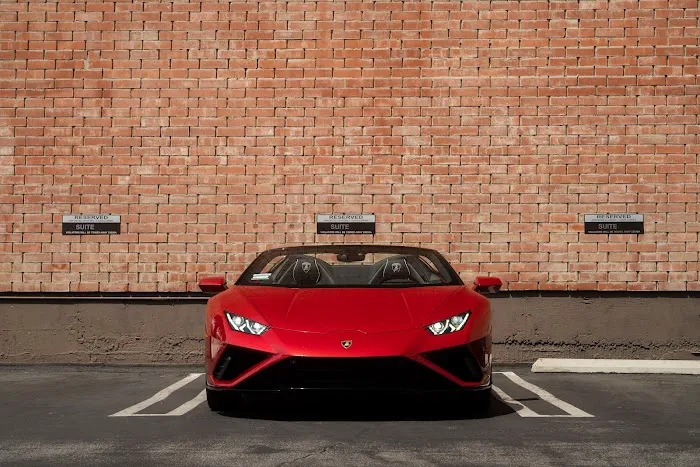 Boston Luxury Car Rental Picture 2