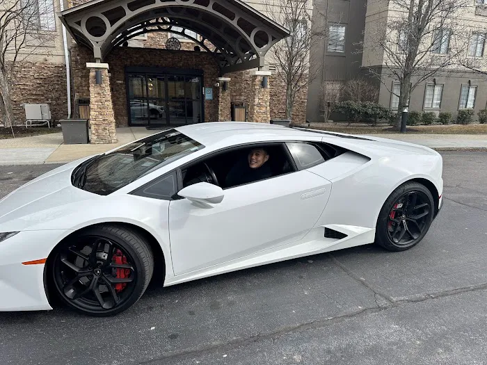 Boston Luxury Car Rental Picture 7