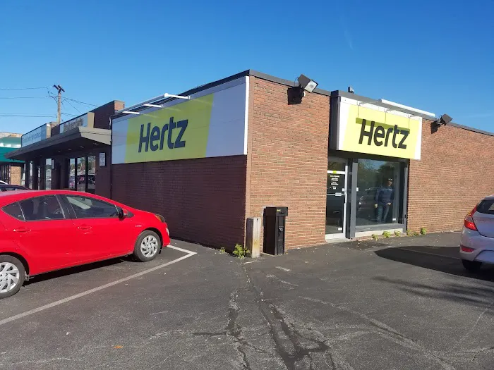 Hertz Car Rental - Medford - Mystic Avenue Picture 4