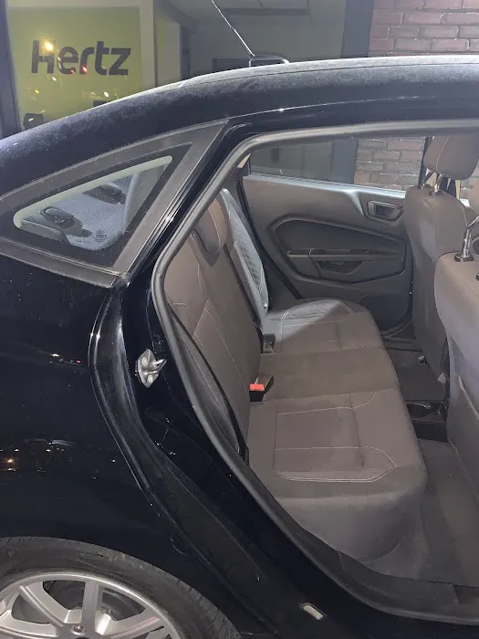 Hertz Car Rental - Medford - Mystic Avenue Picture 9