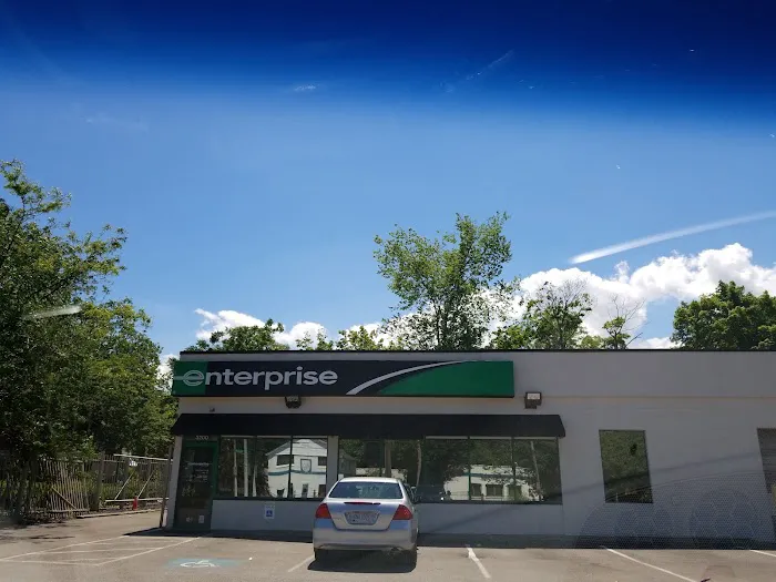 Enterprise Rent-A-Car Picture 1