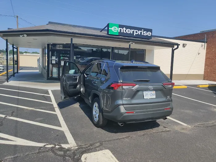 Enterprise Rent-A-Car Picture 9