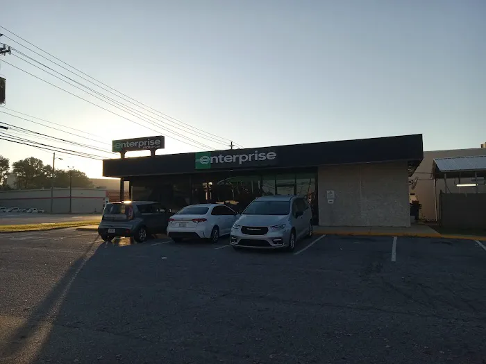 Enterprise Rent-A-Car Picture 3