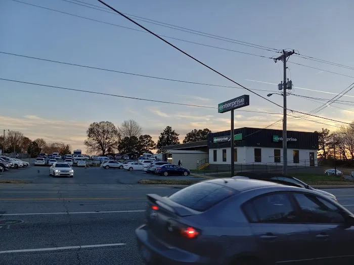 Enterprise Rent-A-Car Picture 2
