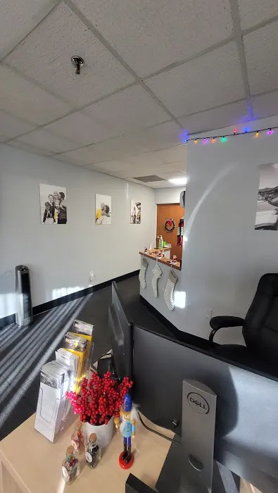 Hertz Car Rental - Woburn - Main Street Picture 8
