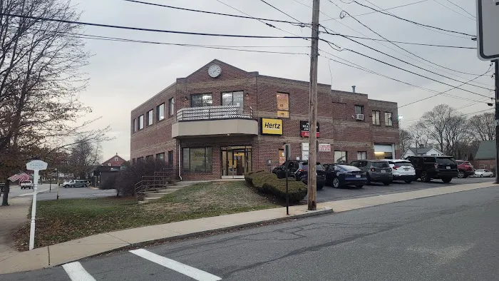 Hertz Car Rental - Woburn - Main Street Picture 5