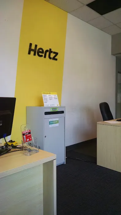 Hertz Car Rental - Woburn - Main Street Picture 3
