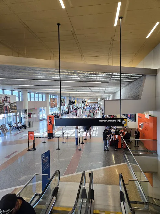 Boston Logan Car Rental Picture 10