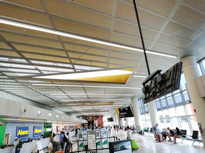 Hertz Car Rental - Boston - Boston Logan International Airport (BOS) Picture 8