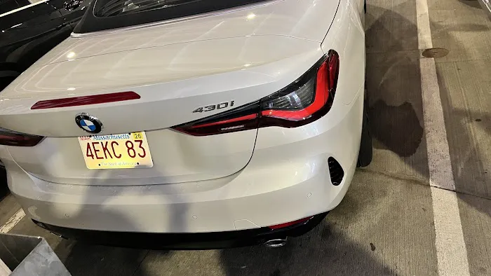 SIXT Rent a Car Boston Int Airport Picture 5
