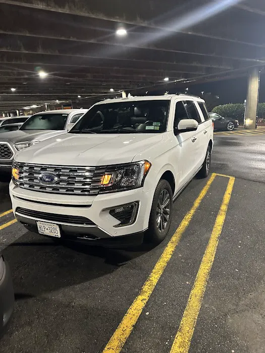 Budget Car Rental Picture 9