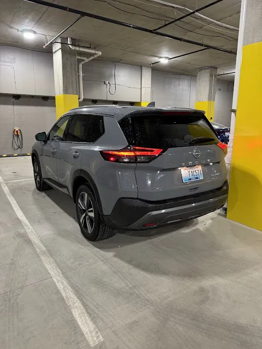 Avis Car Rental Picture 3