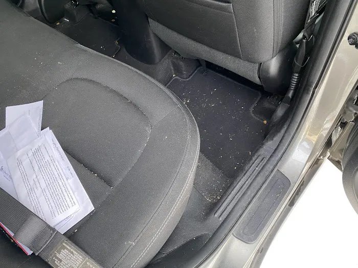 Avis Car Rental Picture 9