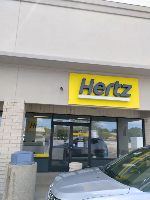 Hertz Car Rental - Mentor - Mentor Avenue Picture 9