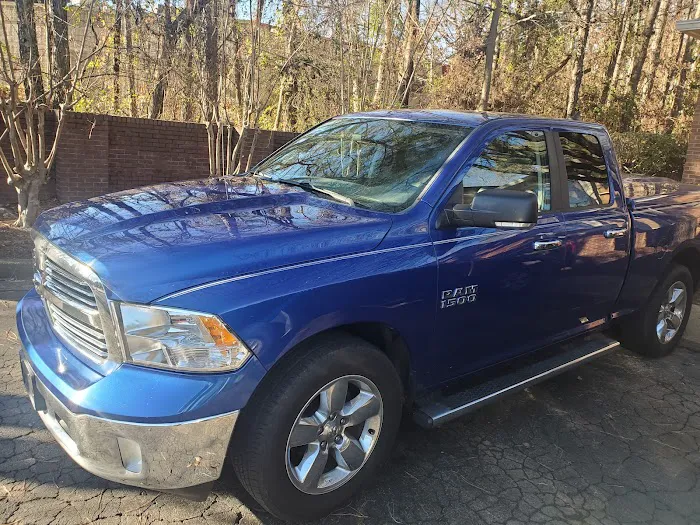 Affordable Cash Car Rental Picture 5