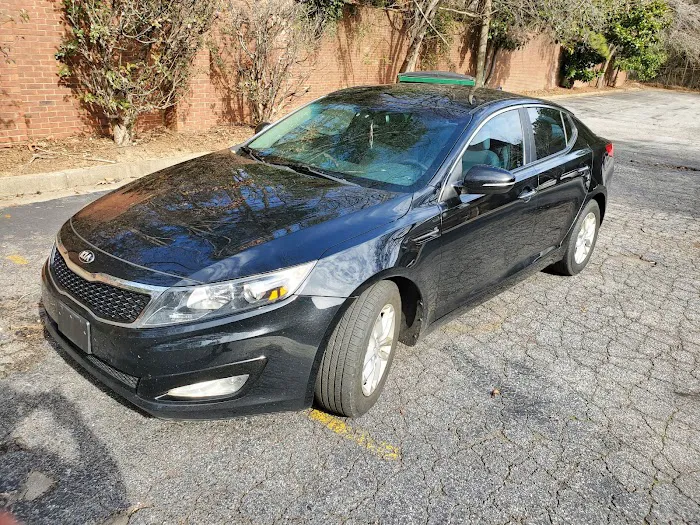Affordable Cash Car Rental Picture 8