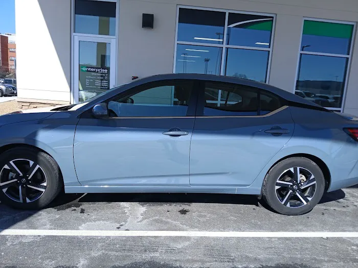 Enterprise Rent-A-Car Picture 8