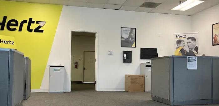 Hertz Car Rental - Apex - Laura Duncan Road Picture 1