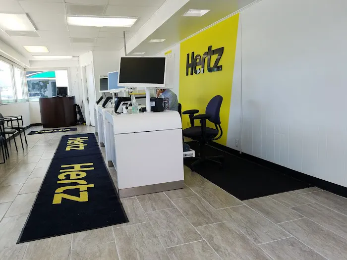 Hertz Car Rental - Raleigh - Capital Boulevard Picture 3