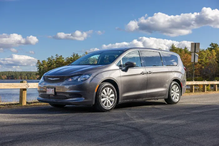 Vorenza Rental Cars - Manchester, NH Picture 7