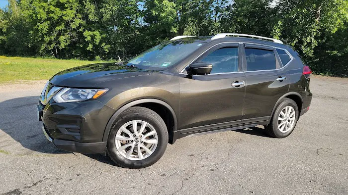 Easydrive Rent-A-Car llc Picture 7