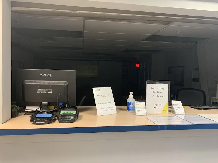 Hertz Car Rental - North Hampton - Lafayette Street Picture 5