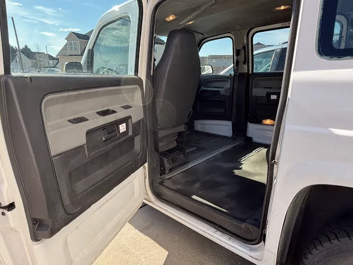Loving Arms Medical Transport LLC Picture 2