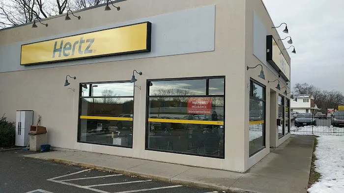 Hertz Car Rental - Fitchburg - Whalon Street Picture 6