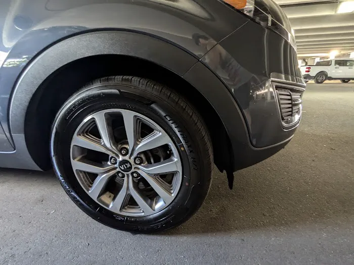 Turo Community Car Rental Public Parking bRiAn Lot Picture 10
