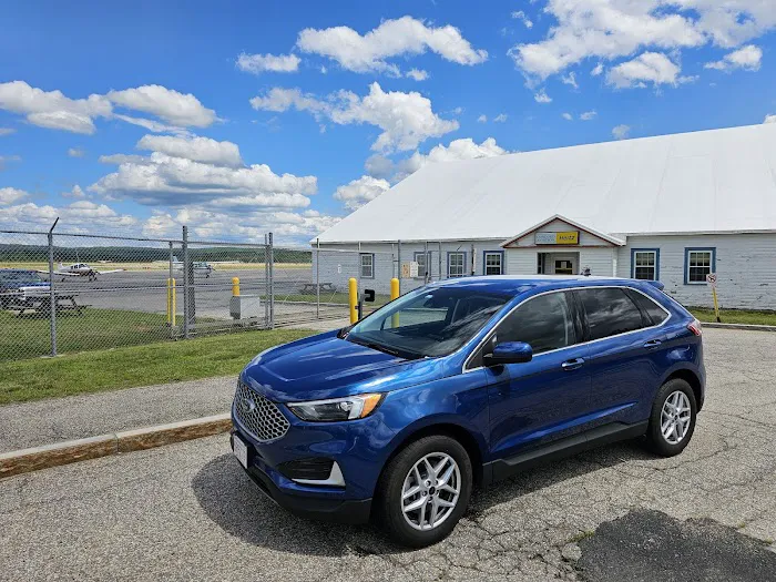Hertz Car Rental - Concord - Concord Concord Aviation Hle (MHT) Picture 3