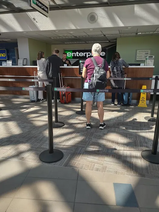 Enterprise Rent-A-Car Picture 7