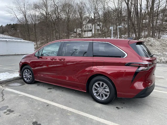 Rental Cars at Faith's Auto Picture 3