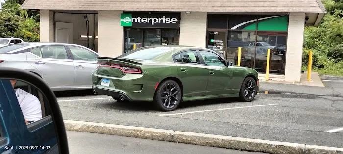 Enterprise Rent-A-Car Picture 9