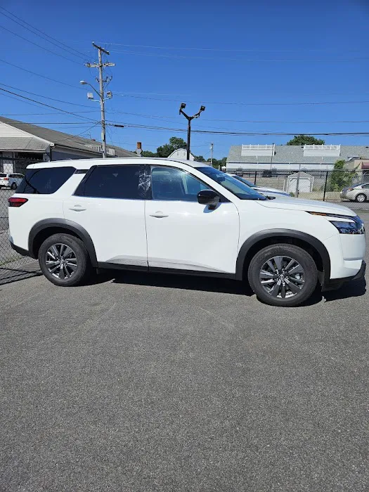Christy's Car & Truck Rental Picture 1