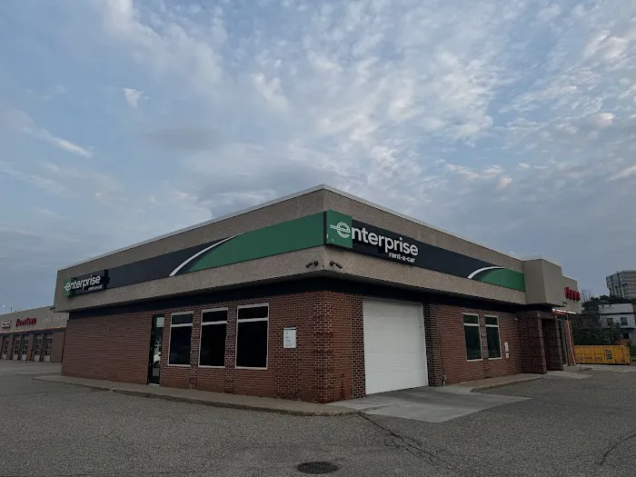 Enterprise Rent-A-Car Picture 3