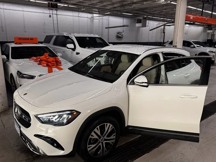 SIXT Rent A Car Minneapolis Downtown Picture 7