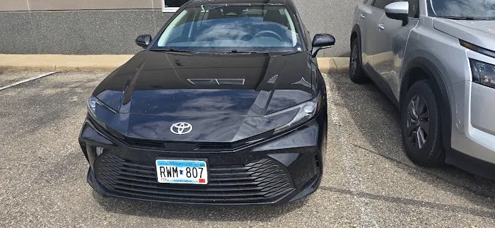 Hertz Car Rental - Lakeville - Crystal Lake Automotive Hle Picture 8