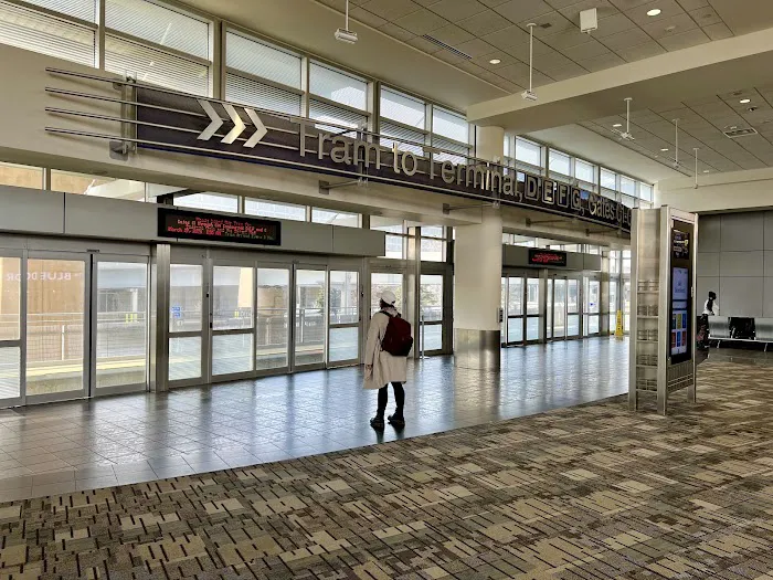 MSP Airport Rent a Car Picture 6