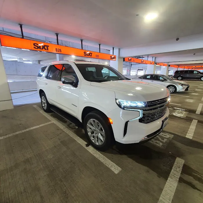 SIXT Rent a Car Minneapolis Int Airport - Terminal 1 Picture 3