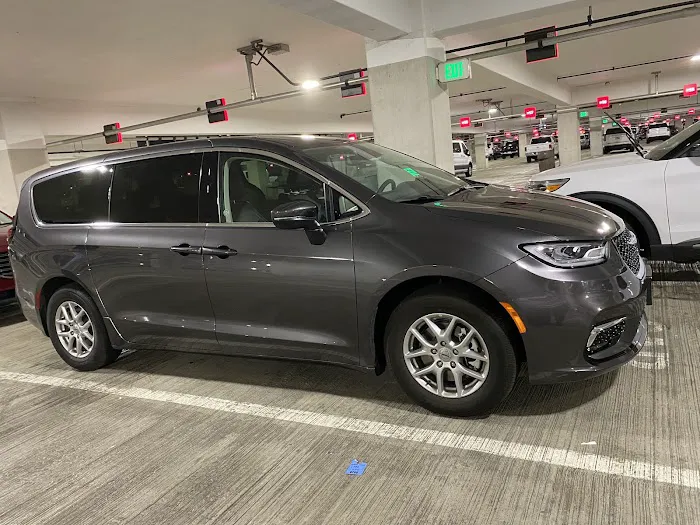 Budget Car Rental Picture 2