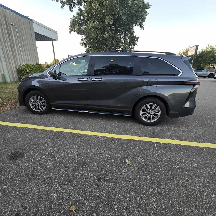 Enterprise Rent-A-Car Picture 3