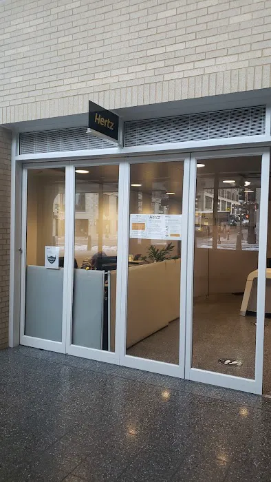 Hertz Car Rental - Saint Paul - E Kellogg Boulevard Picture 3