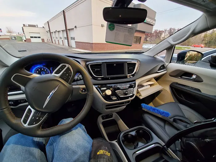 Enterprise Rent-A-Car Picture 3