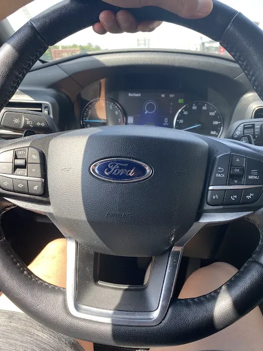 Avis Car Rental Picture 4