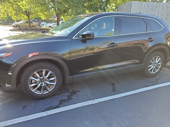 Avis Car Rental Picture 7