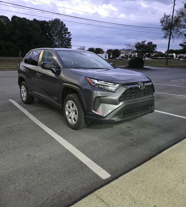 Avis Car Rental Picture 2