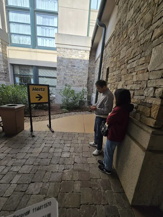 Hertz Car Rental - Alpharetta - Atlanta Marriott Picture 7