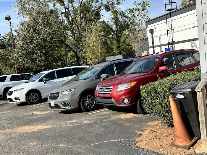 Avis Car Rental Picture 7
