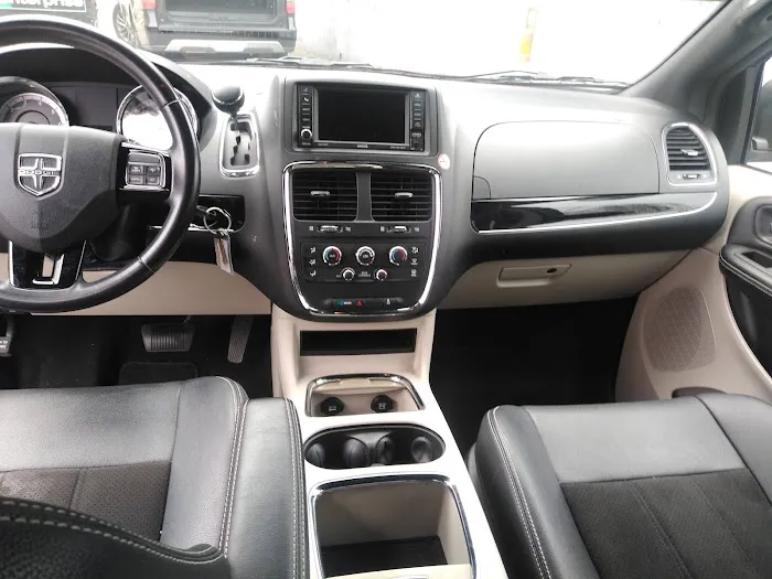 Enterprise Rent-A-Car Picture 5